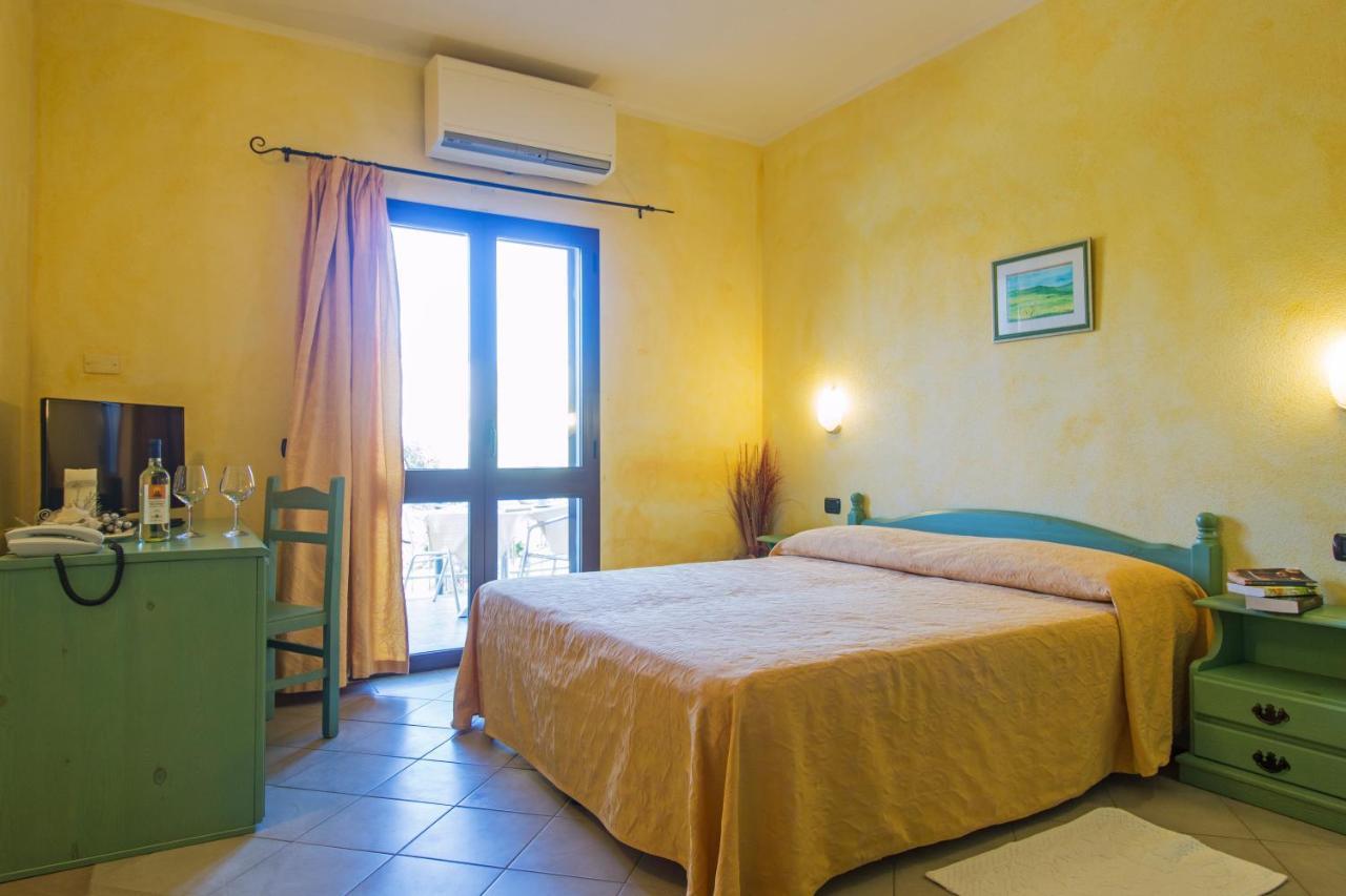 Residenza Gli Ontani Hotel Orosei Exterior photo